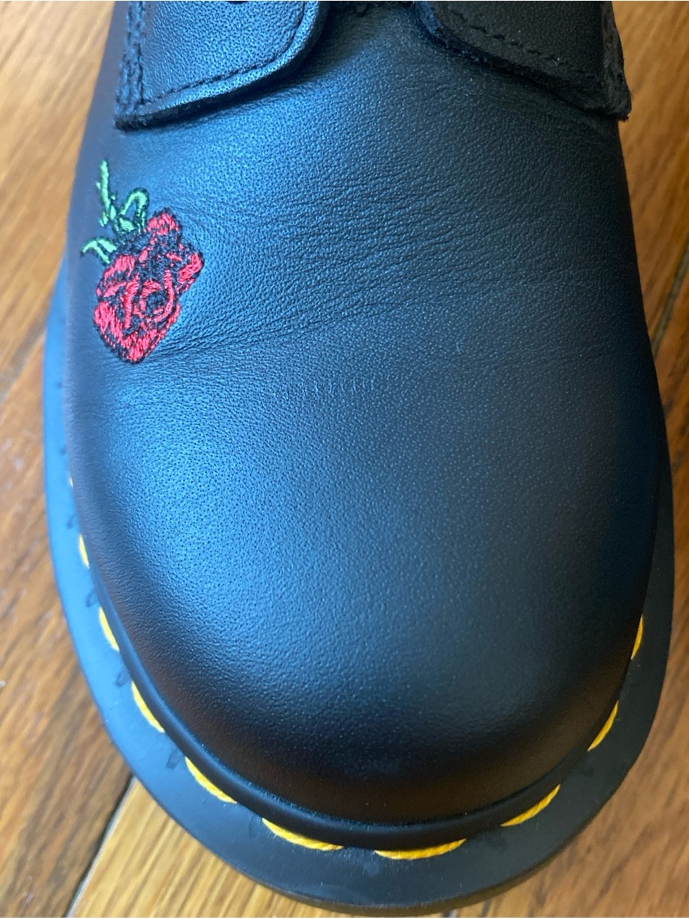 Dr. Martens Embroidered Black Red Rose Floral Vonda Leather Boots Goth Size US 8 - Picture 3 of 16